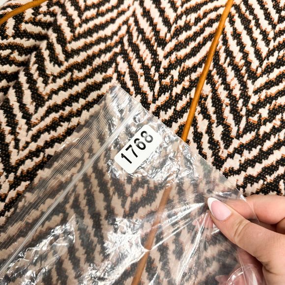 Giorgio Armani Chevron Embroidered Jacket Womens Classic RARE‎ Designer 40/8 NWT - Picture 11 of 11